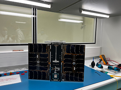 Focus sur UVSQ-SAT NG - UVSQ